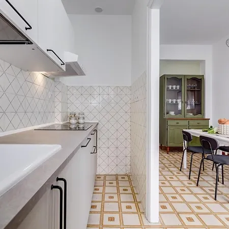 Apartman Bdc - Marble 3bdr At Vatican *